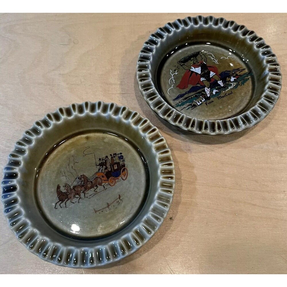 2 WADE CO ARMAGH Irish Porcelain Ashtray Finn MacCoul and Stage Coach Vintage 6”